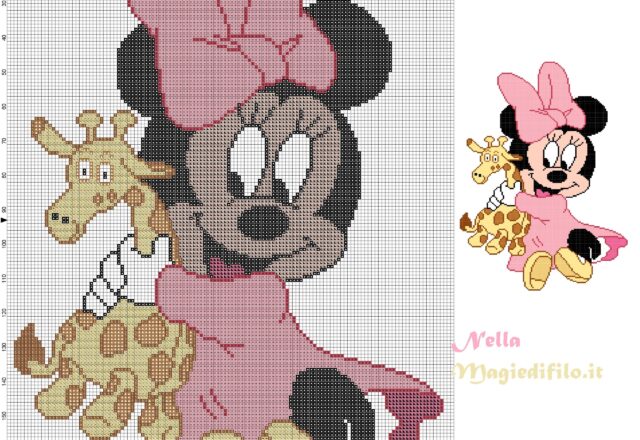 baby_minnie_mouse_with_giraffe_